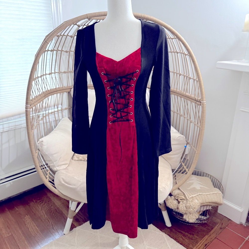 Gothic Vampire Witch Costume Dress Black Red Lace Up Corset‎ Style Medium
